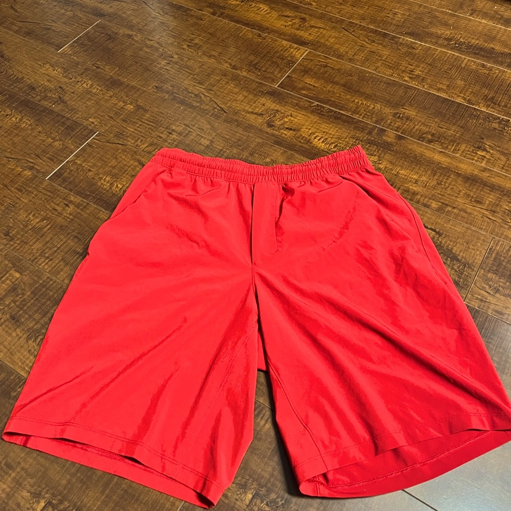 Lululemon dark red pace breaker men’s shorts - no liner